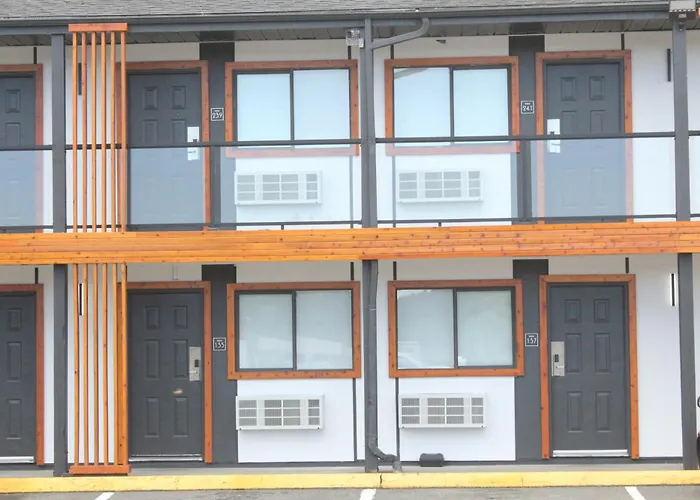 Coast Courtenay Hotel