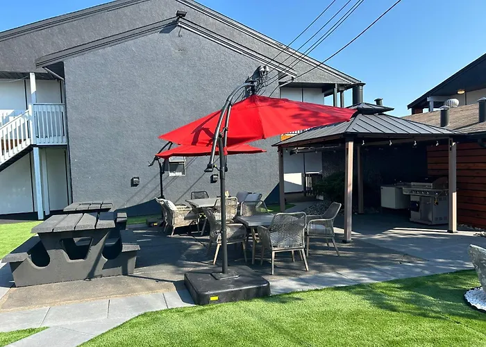 Coast Courtenay Hotel